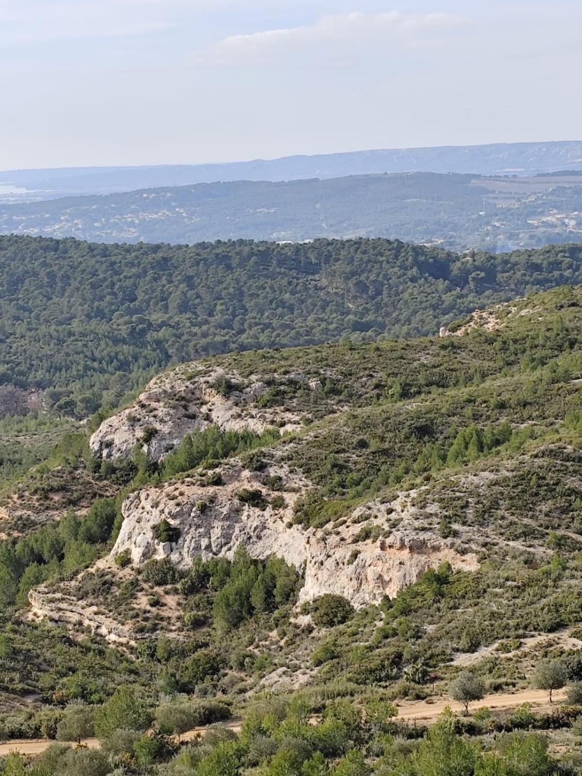 Le Mas Des Roches A Velaux Luaran gambar